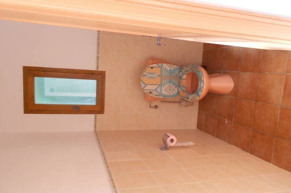 Foto 4 von 8: Zwischen Monaco und Cannes 2-Zimmer-Villa mit privatem Pool in ruhiger Lage