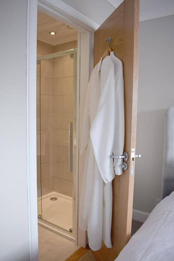 Foto 2 von 22: Double Room with Private Bathroom