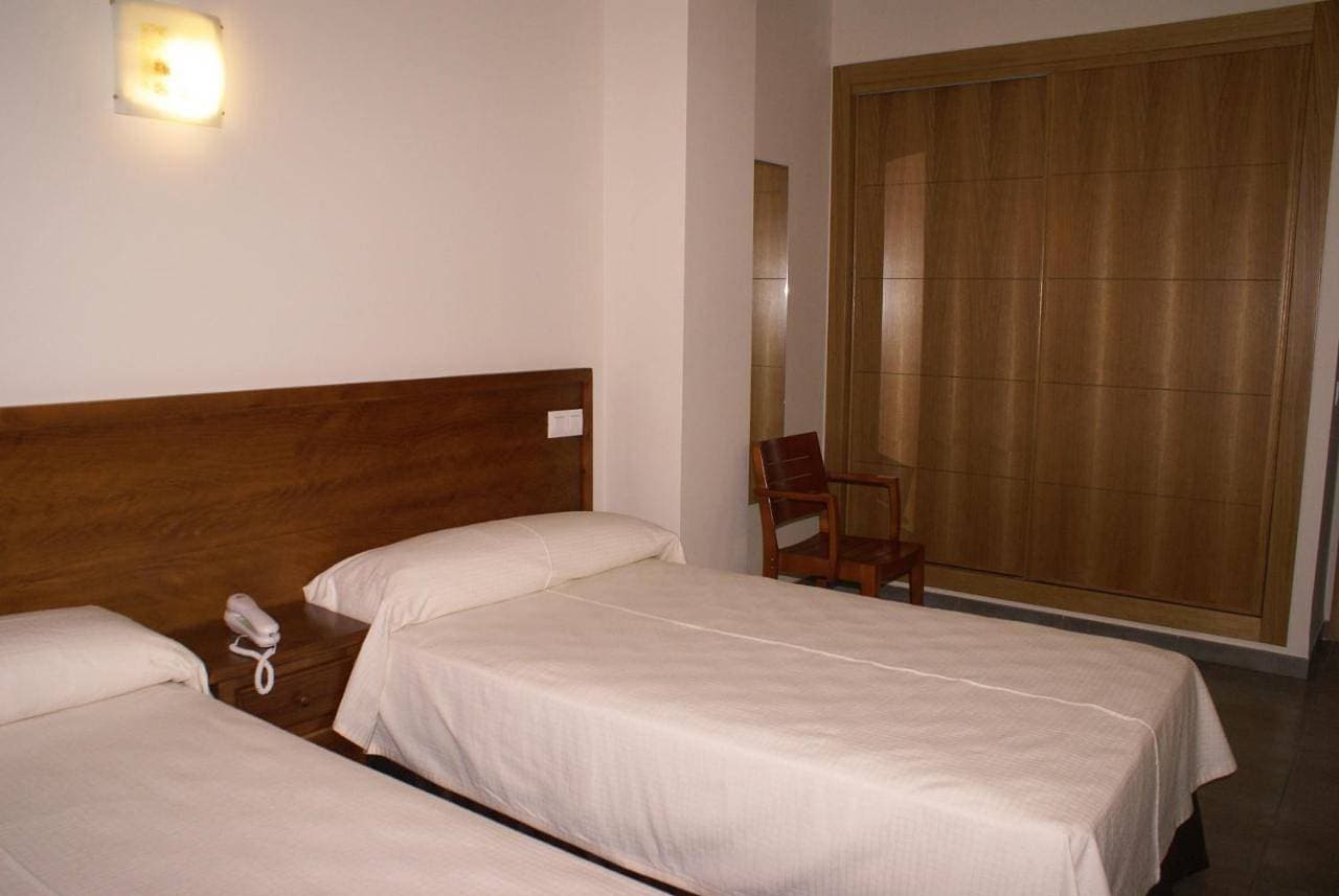 Foto 10 von 11: Twin Room