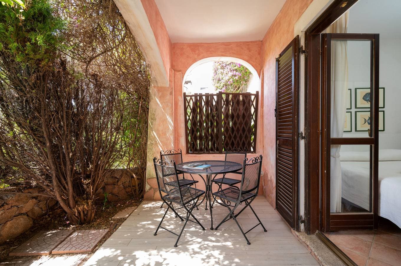Foto 9 von 22: Il Poggio 18 &amp;amp;amp;ndash; Ferienhaus mit Pool auf Sardinien