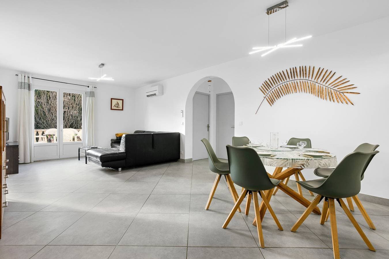 Foto 5 von 38: Ferienhaus 'Les Vignes' mit privater Terrasse, privatem Garten und Klimaanlage