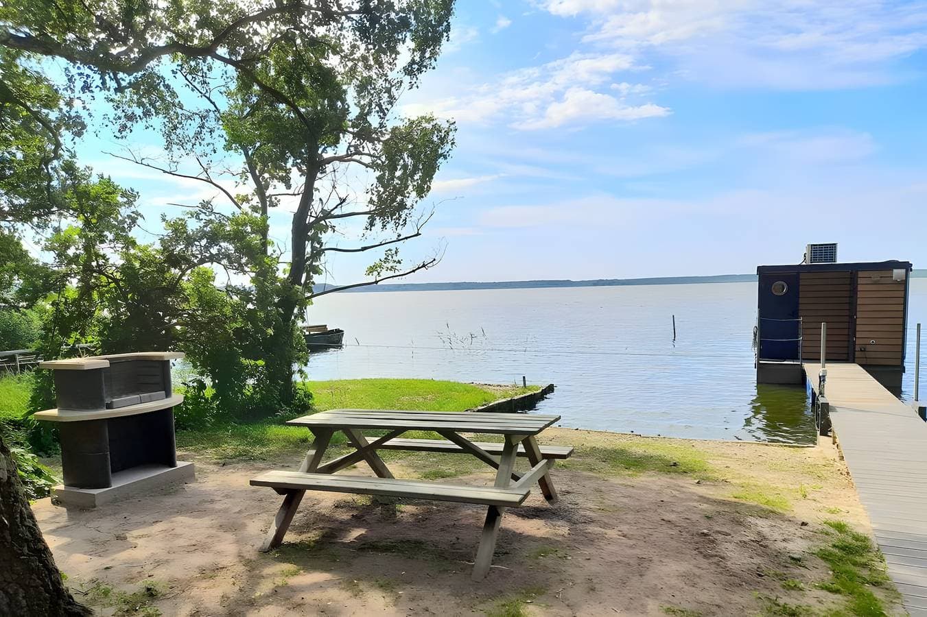 Foto 13 von 20: Hausboot am See Rieth