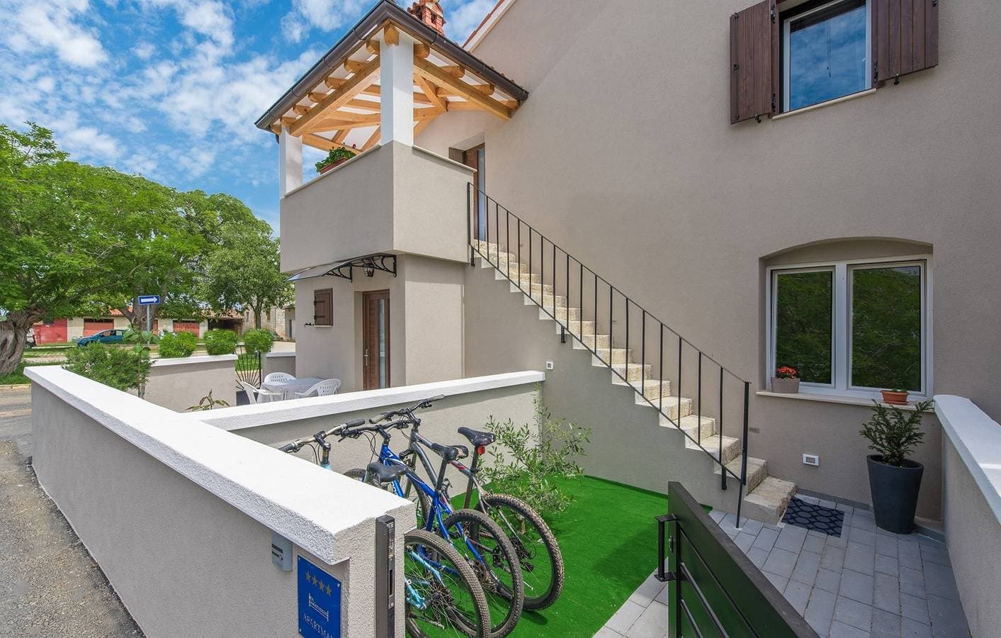 Foto 2 von 35: Apartment Romano mit Meerblick in der Nähe von Poreč