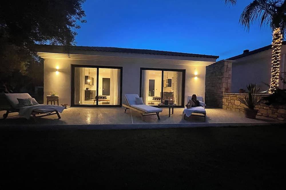 Garden Suite, Beautiful Seaview & close to Beach 1