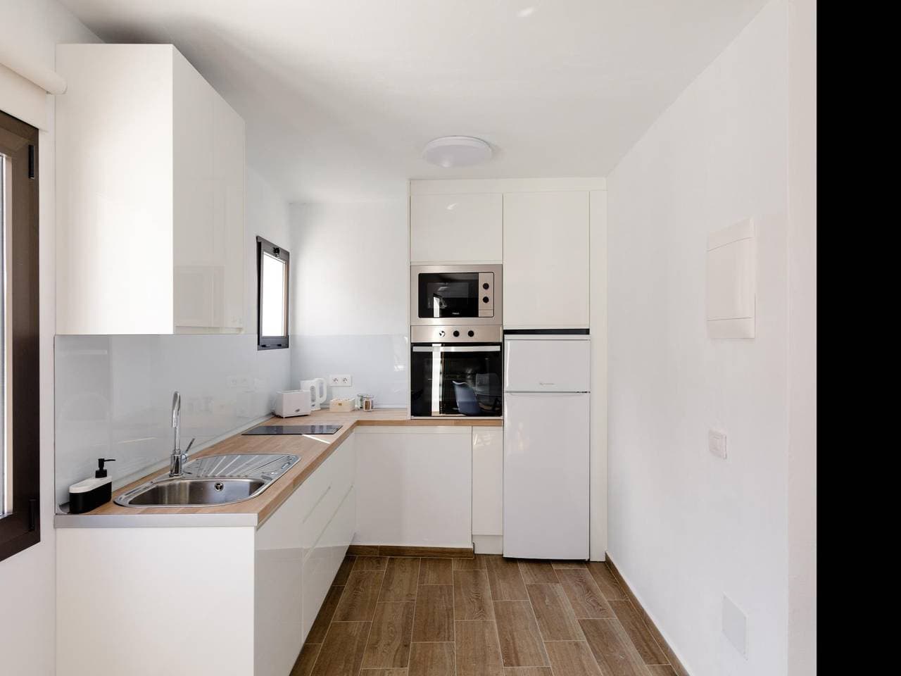 Foto 8 von 32: Ferienwohnung für 4 Personen mit Terrasse