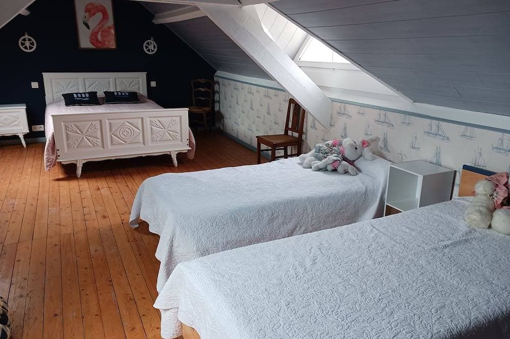 Foto 3 von 12: Seaside gite for 6 people, pets welcome.