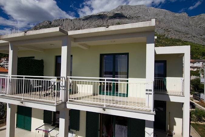 Foto 4 von 26: Studioapartment in Baška Voda mit Balkon, Klimaanlage, W-Lan, Waschmaschine (3785-3)