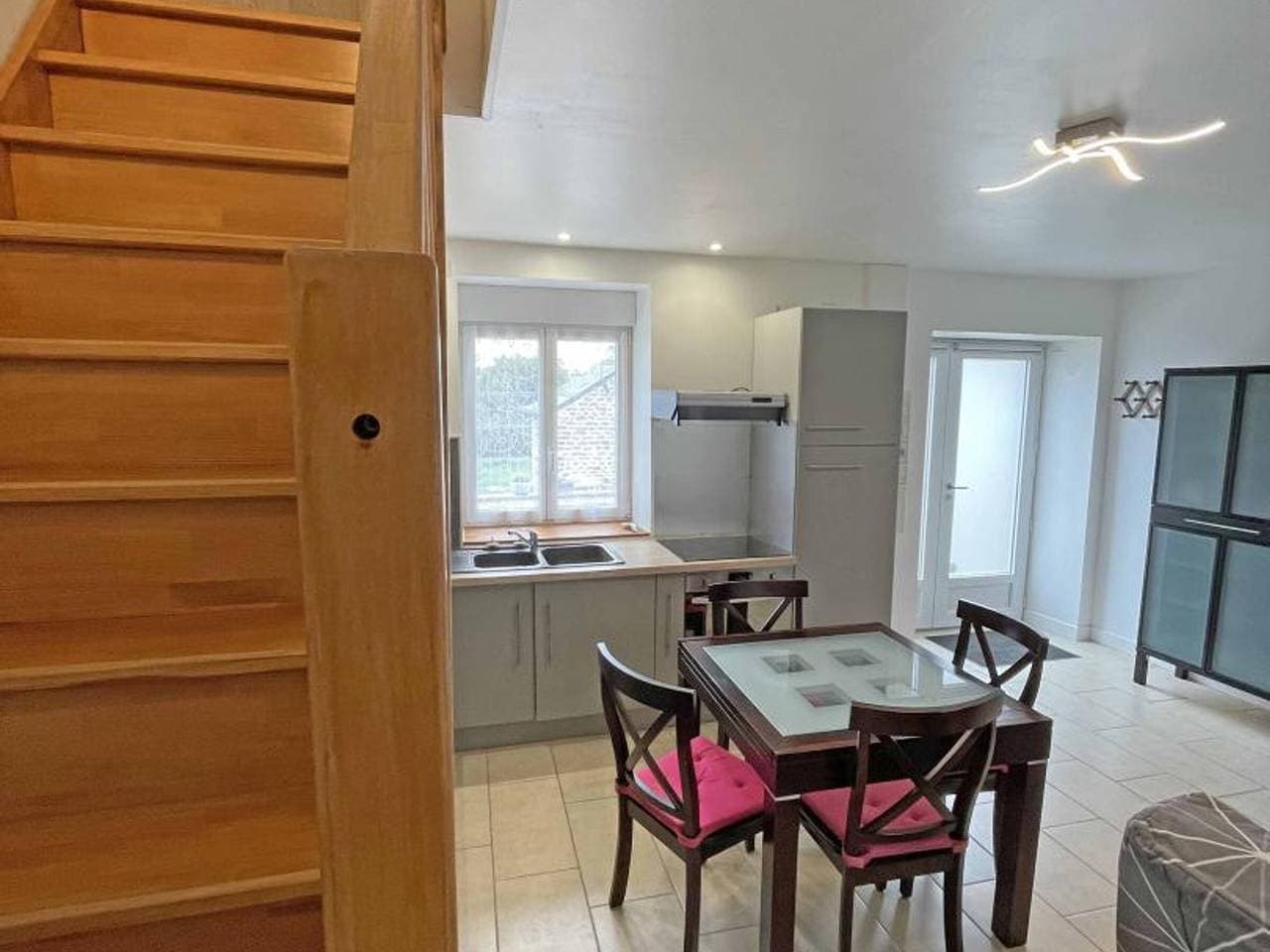 Foto 7 von 17: Helles renoviertes Ferienhaus mit Haustieren erlaubt, Parkplatz und WIFI in der Schweiz Normandie