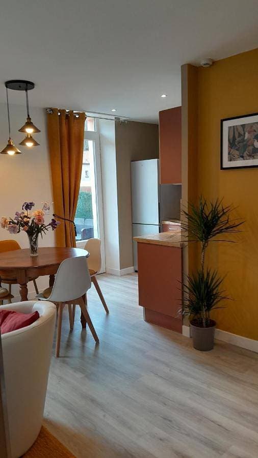 Foto 4 von 20: Two-Bedroom Apartment