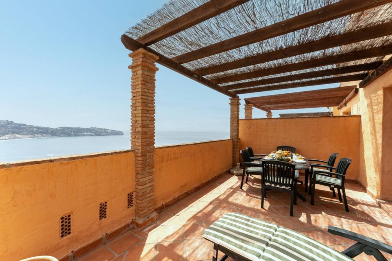 Foto 5 von 34: Ferienwohnung für 4 Personen mit Balkon/Terrasse