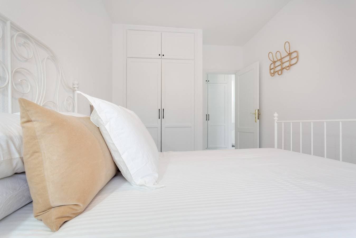 Foto 10 von 29: Ferienwohnung 'Medano House' mit Bergblick, privater Terrasse und WLAN