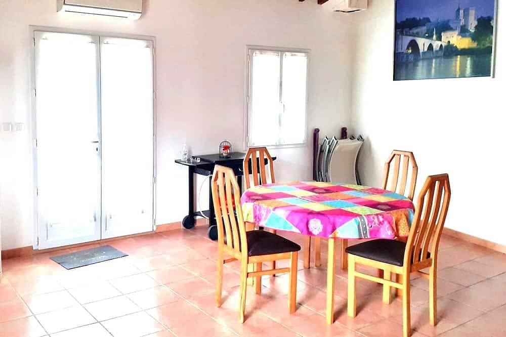 Foto 12 von 24: La Cigale Villa-Appart für 2 ps im Herzen des Dorfes in Provence nähe Avignon