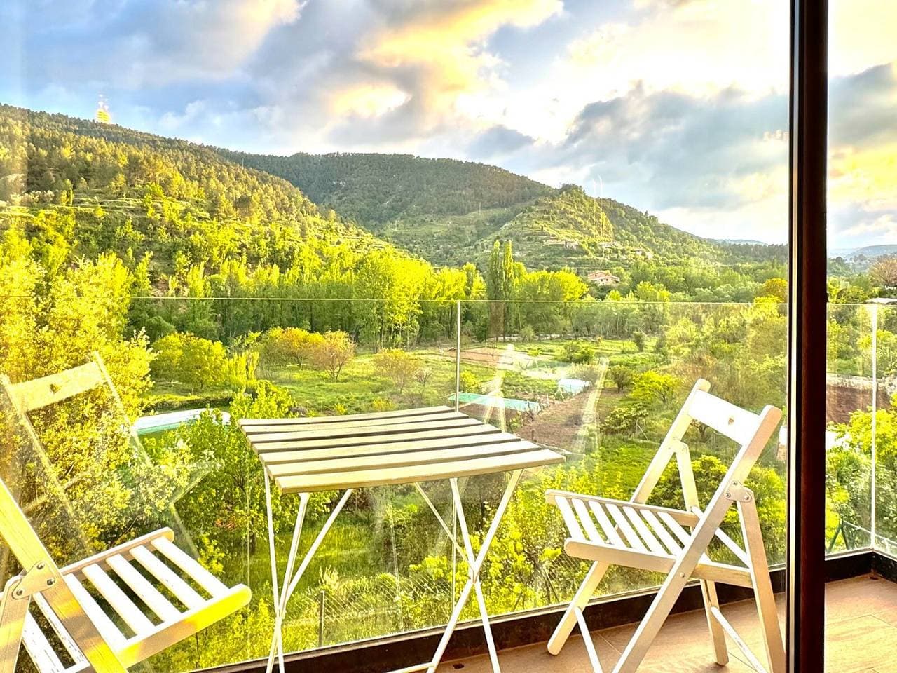 Foto 2 von 18: Ferienwohnung 'Duende' mit Bergblick, Balkon und Klimaanlage