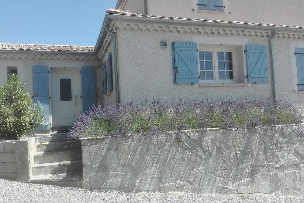 Foto 12 von 30: Neubauvilla mit Überlaufpool und einzigartiger Aussicht