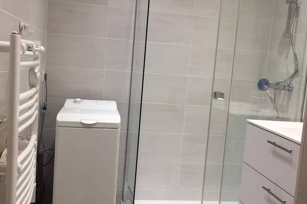 Foto 5 von 30: Ruhiges, helles, renoviertes Apartment mit Panoramablick auf das Meer am Strand von Trestraou