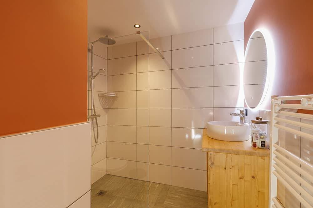 Foto 6 von 27: Chalet Bio Corti 4 Personnes Avec Bain à Remous et Sauna