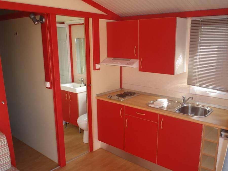 Foto 11 von 31: Camping Orbitur Valverde - Bungalow 2 personen - Atlantico 2 Pers, 21m2, 2 Zimmer, 1 Schlafzimmer