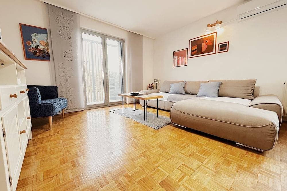 Foto 8 von 30: Geräumige 2 + 1-Wohnung mit großer Terrasse, nur wenige Schritte vom Sandstrand entfernt
