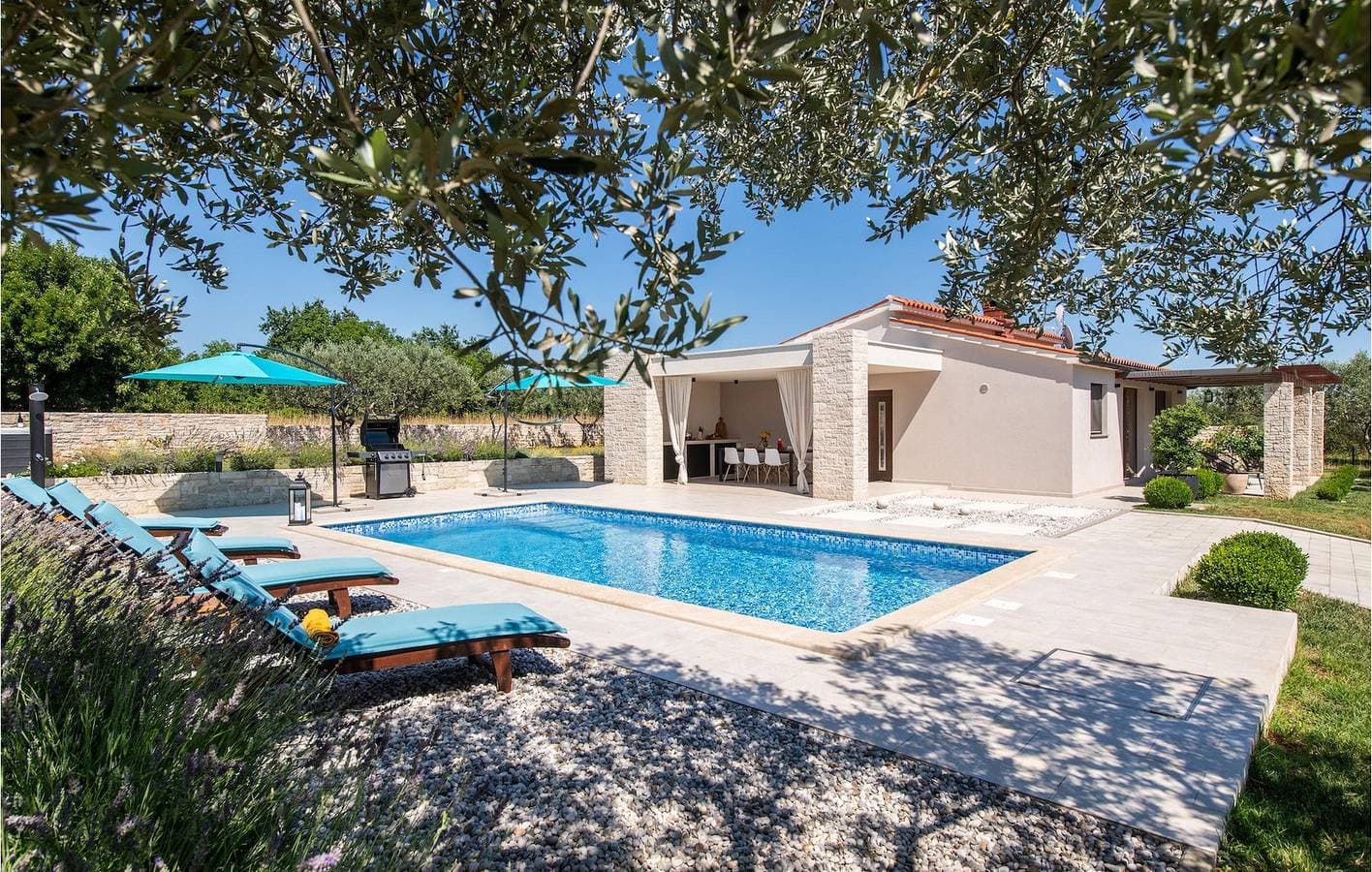 Foto 5 von 49: Gemütliche 2-Zimmer-Wohnung mit Pool, WLAN und Strand in der Nähe