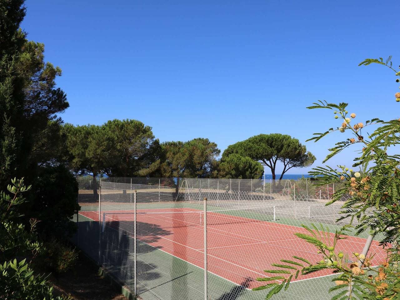 Foto 13 von 14: 2-Zimmer Wohnung - Pool, Tennis, Parkplatz - 4 Betten