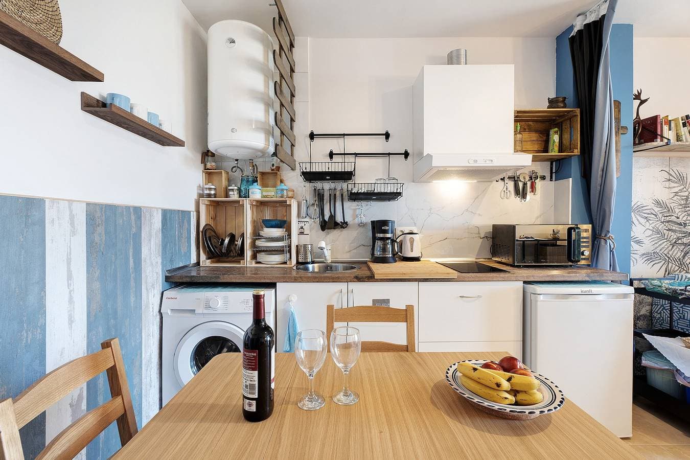 Foto 12 von 33: Ferienwohnung 'Los Abrigos Oceano Al Alba Wifi' mit Meerblick und WLAN