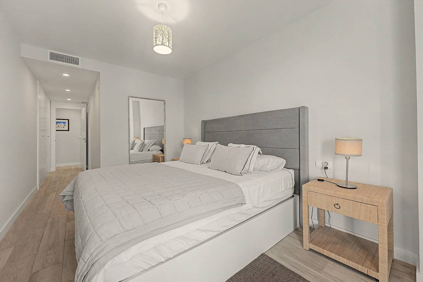 Foto 11 von 23: Apartment 'In Inbisa' mit Meerblick, WLAN und Klimaanlage