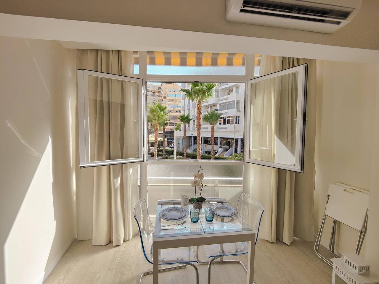 Foto 3 von 25: Charmantes Studio in Torremolinos: Wi-Fi, Balkon, nahe Strände, zentral gelegen