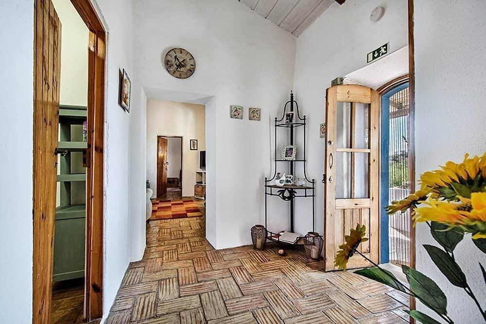 Foto 13 von 30: Rustic 3-bedroom Country Retreat With Pool, Free Wi-fi, and Breathtaking Views