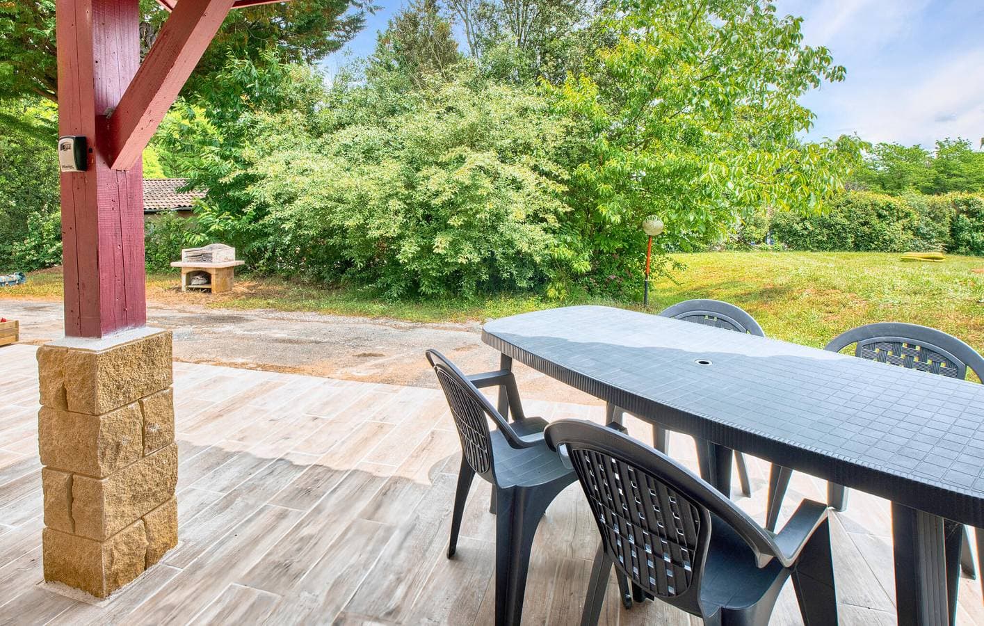 Foto 13 von 28: Gemütliche Wohnung mit Pool und Garten bei Saint-Crépin-et-Carlucet