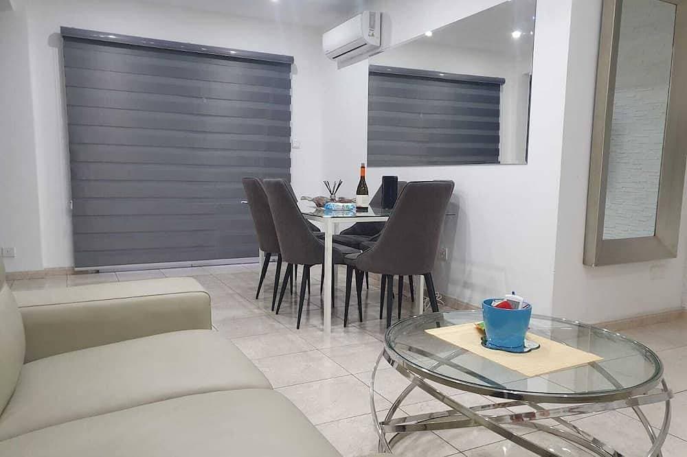Foto 4 von 6: Charming 2-bedroom apartment by the sea
