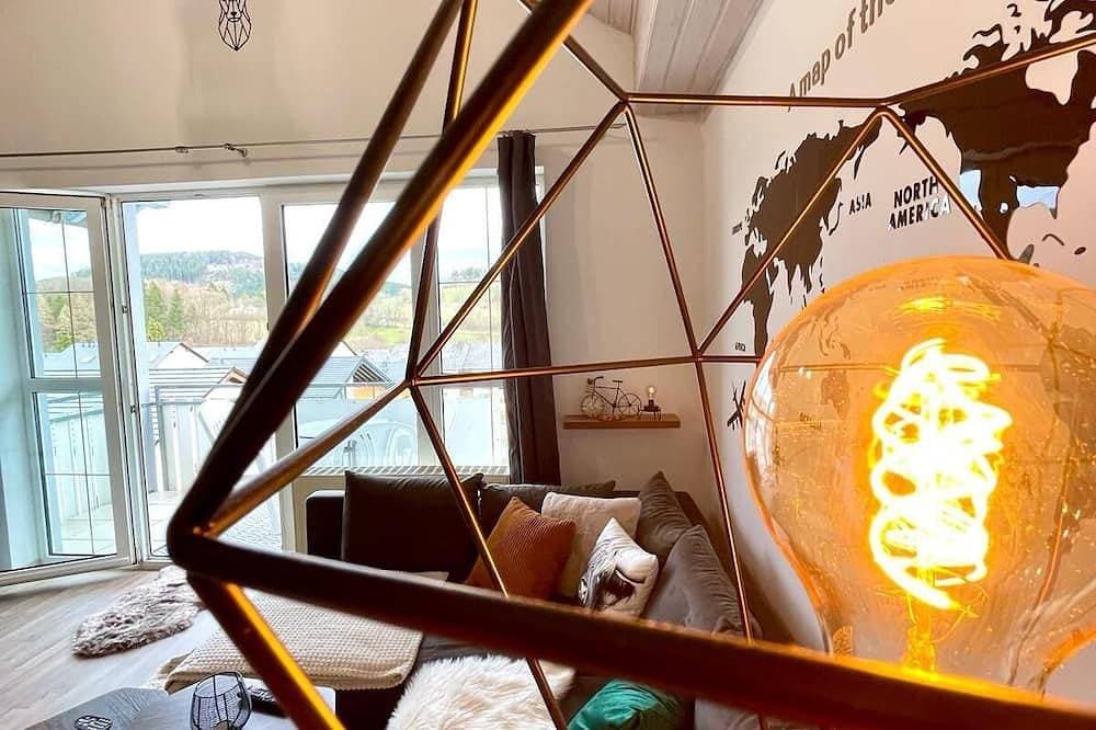 Foto 11 von 30: Gemütliche Balkon-Oase mit Blick auf Skywalk | perfekte Lage | Smart TV