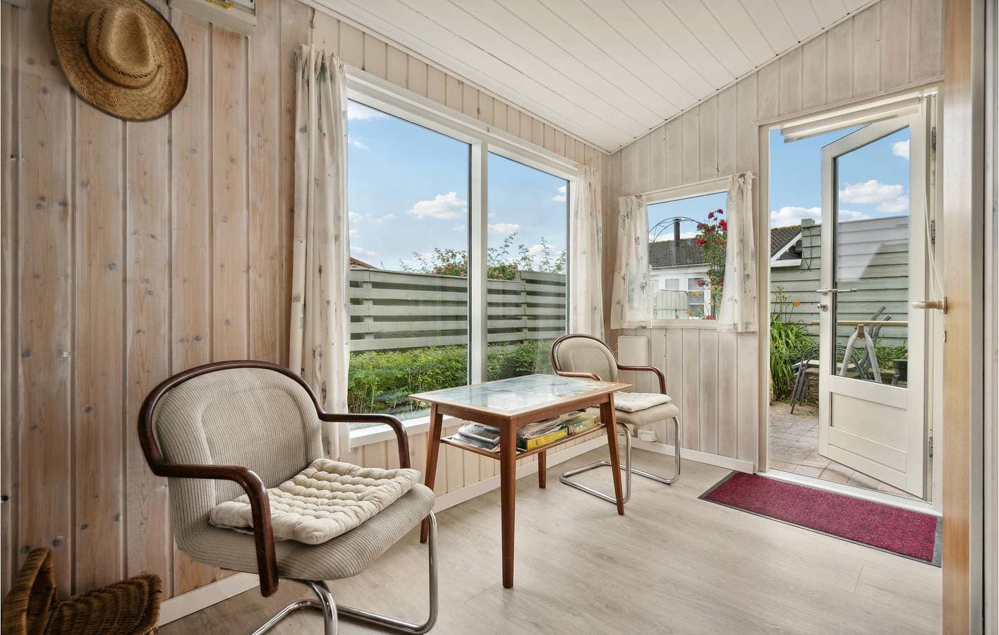 Foto 8 von 18: Ferienhaus für 4 Personen mit Terrasse