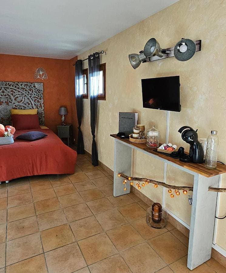 Foto 5 von 5: Double Room with Private Bathroom