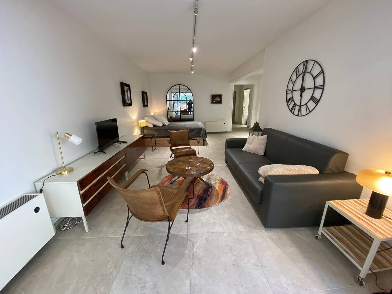 Foto 5 von 24: Geräumiges renoviertes Studio mit Terrasse und privatem Parkplatz