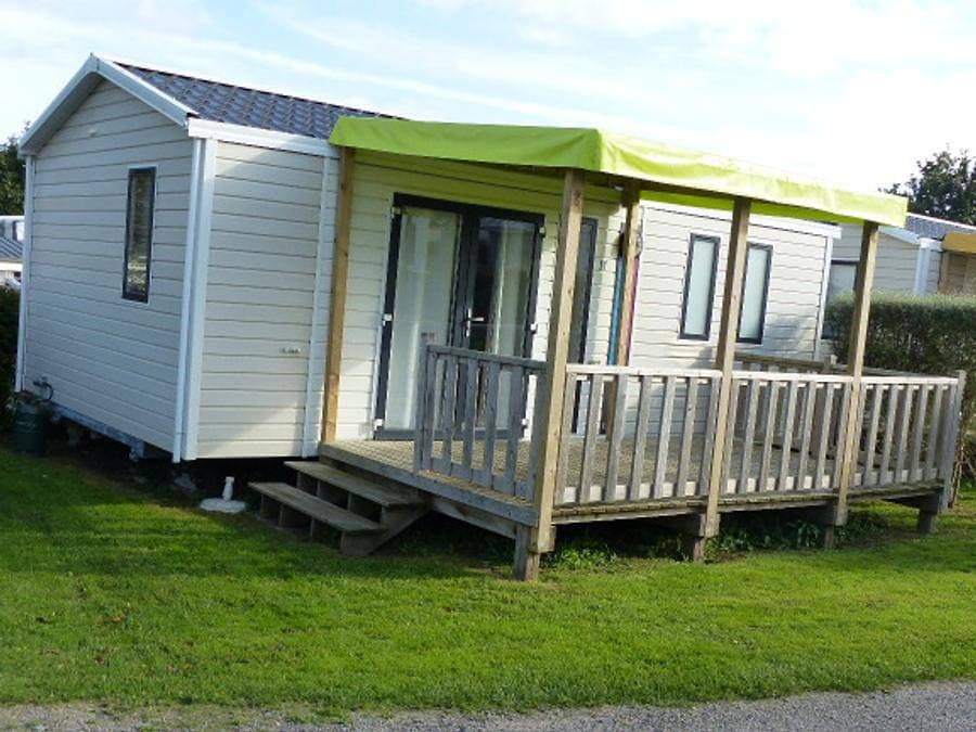Foto 9 von 51: Camping La Roche Percée - Mobilheim 4 personen - Komfort 2 Zimmer - Terrasse