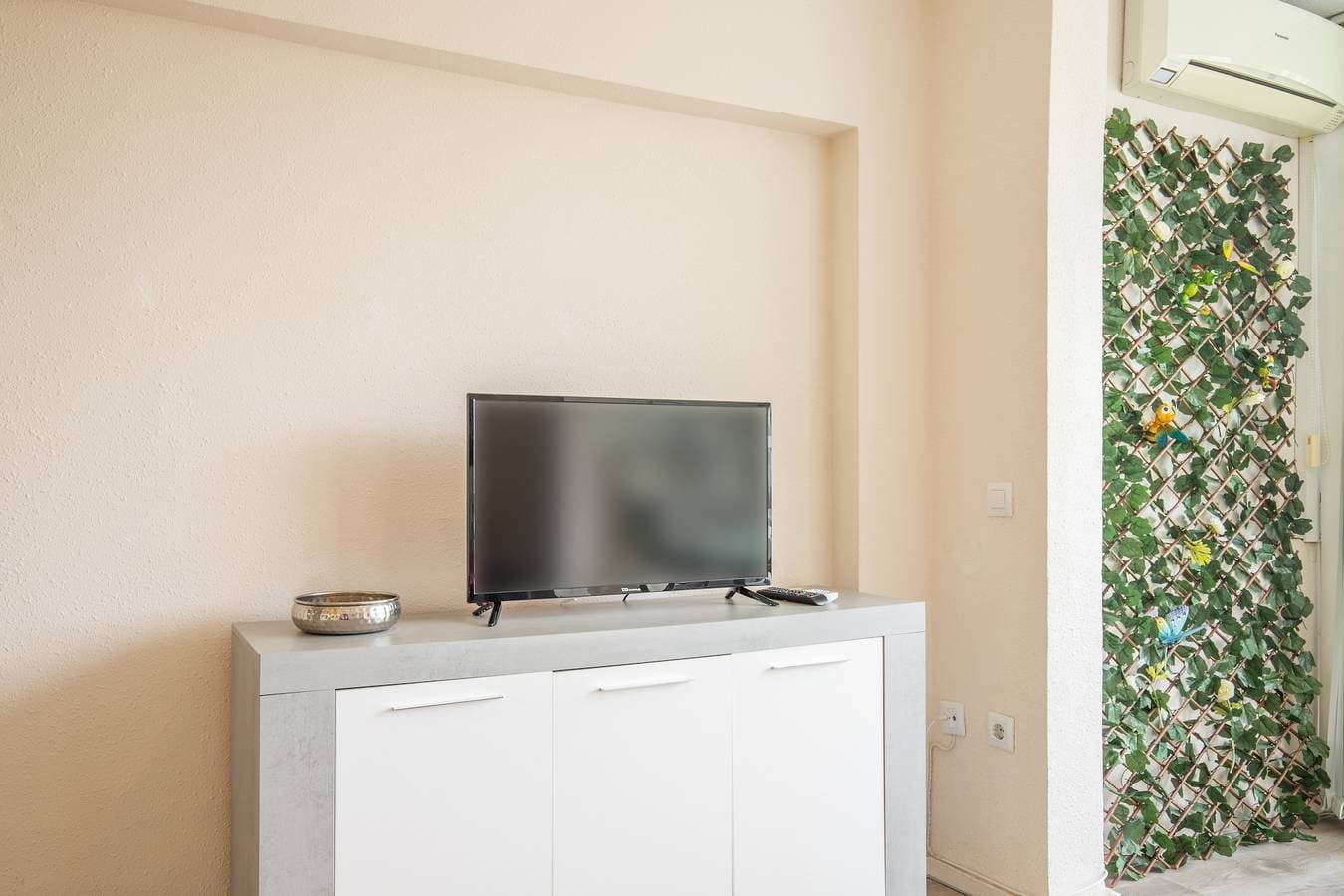 Foto 7 von 23: Ferienwohnung 'Vistas Al Mar - Junto A La Playa' mit Meerblick, Gemeinschaftspool und WLAN
