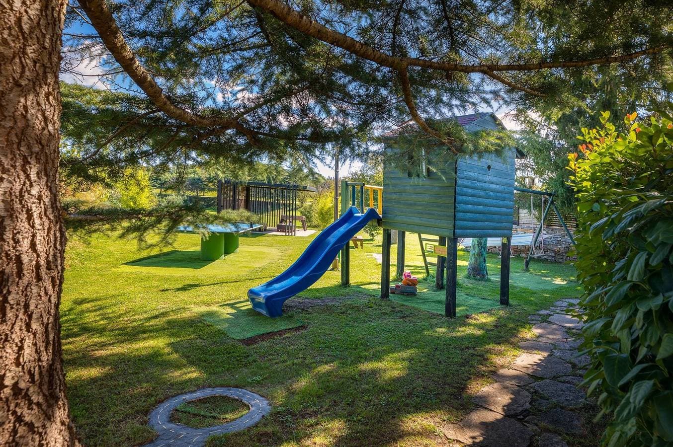 Foto 3 von 46: Villa Dorstari – Charmantes Ferienhaus mit privatem Pool und wunderschönem Garten im Herzen Istriens