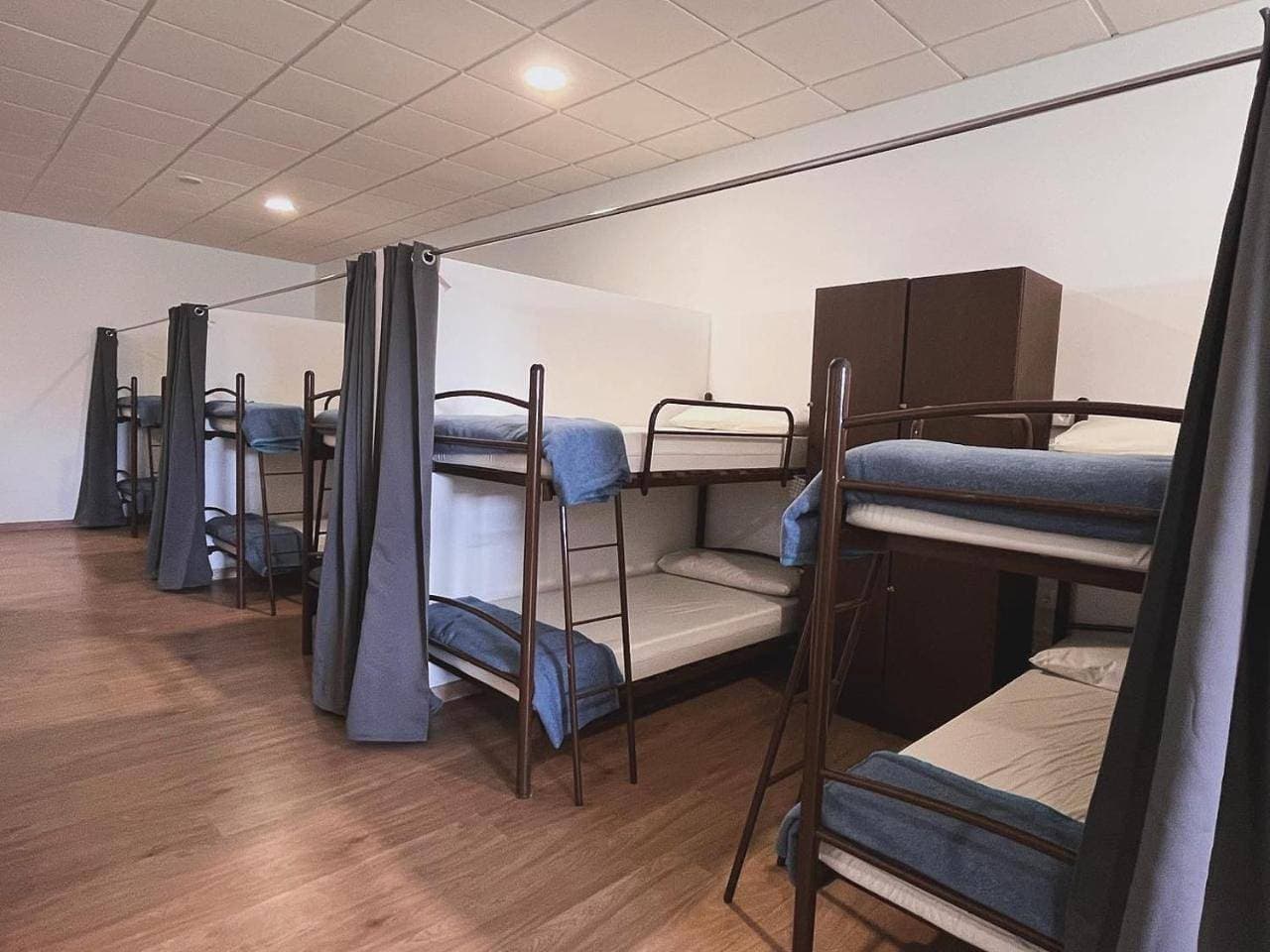 Foto 6 von 8: Mixed Dormitory Room