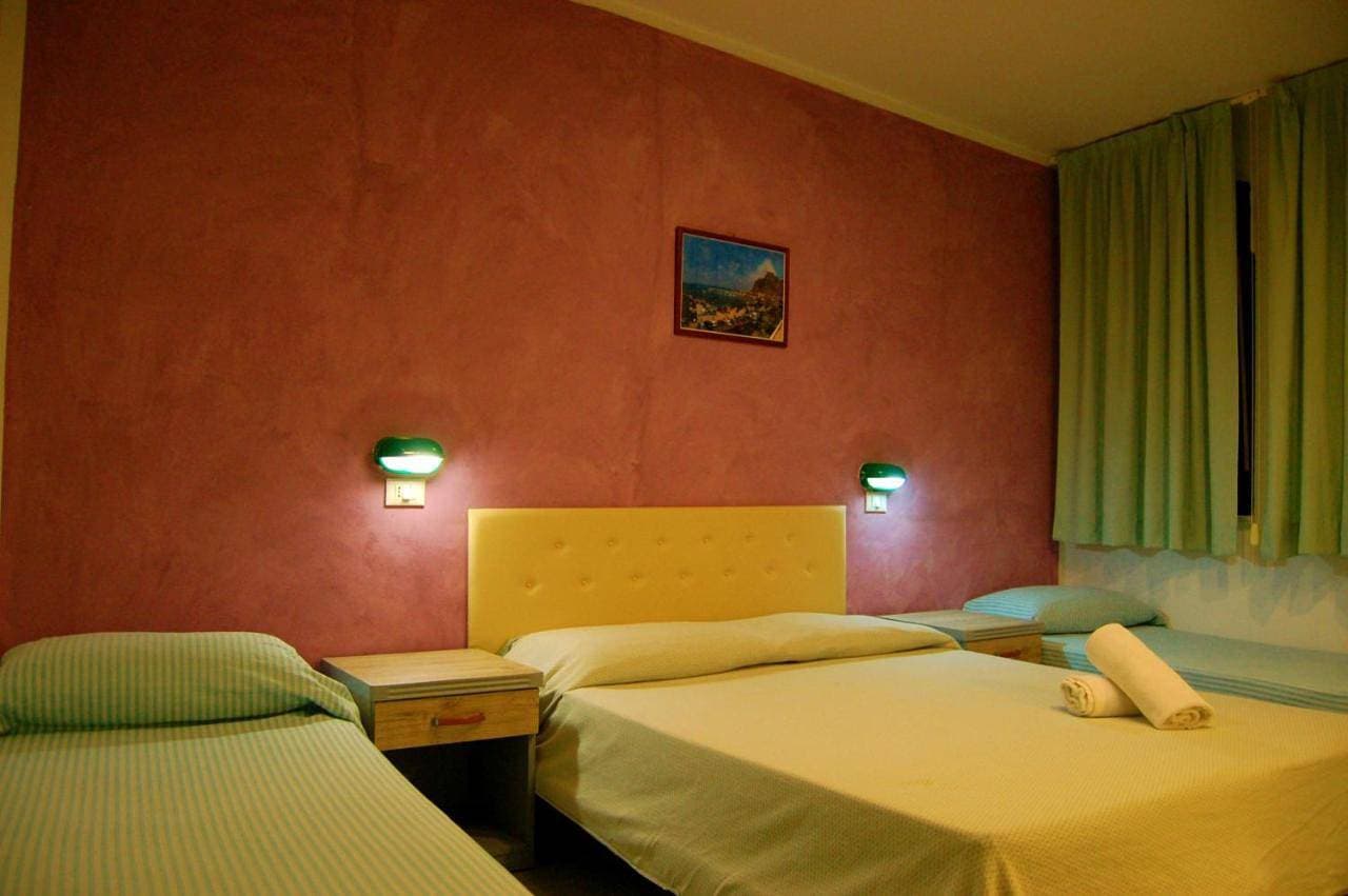 Foto 9 von 16: Triple Room