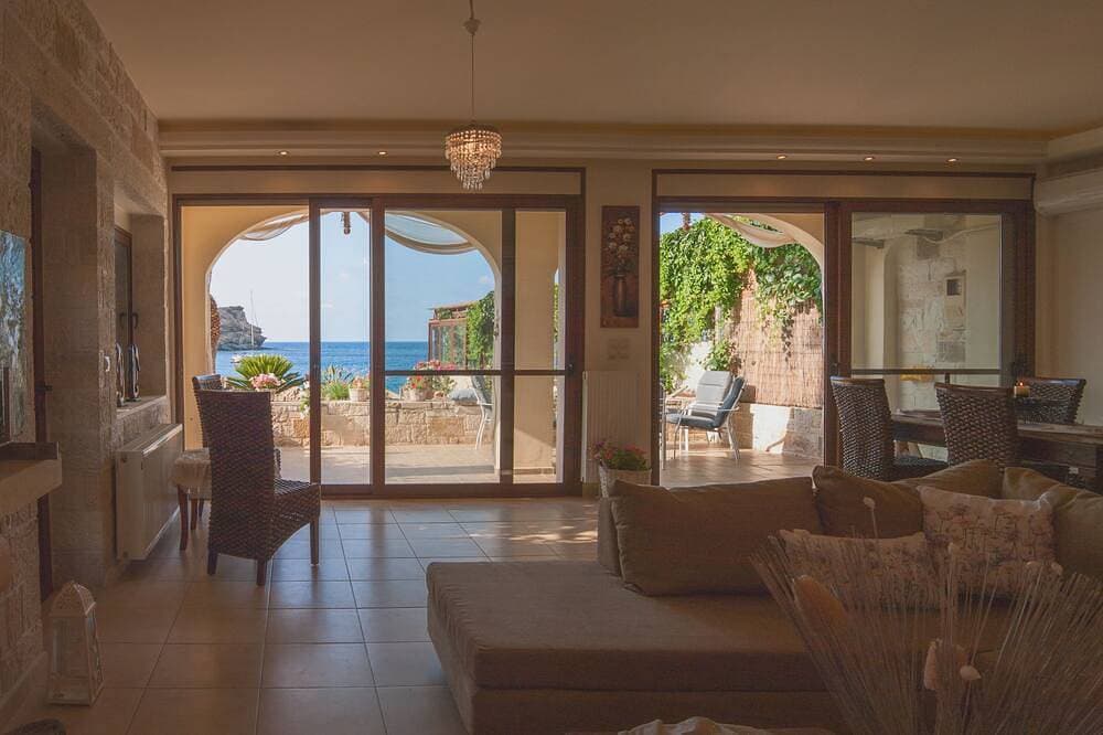 Foto 6 von 15: Das Beachfront Apartment ist Teil des Villa Omega-Komplexes am Lygaria Beach.