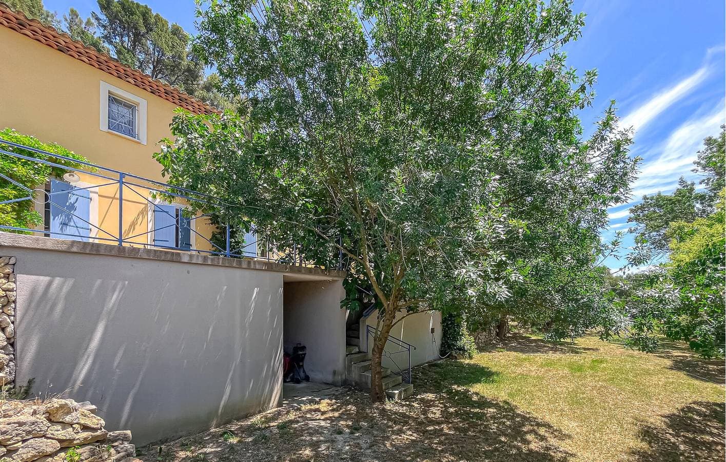Foto 13 von 44: Geräumige Ferienwohnung mit Pool, WLAN und Terrasse in der Nähe von Miramas und Saint-Chamas