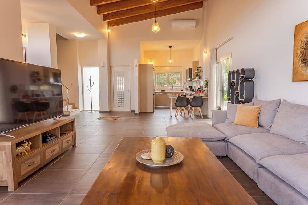 Foto 12 von 30: Villa Del Monte - Where modern elegance meets the serenity of nature.