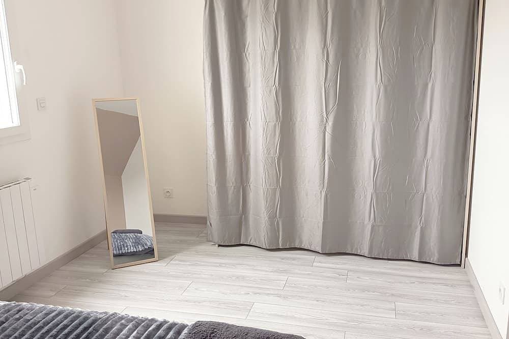 Foto 5 von 23: La maison des Laquais offers 3 bedrooms for 6 people.