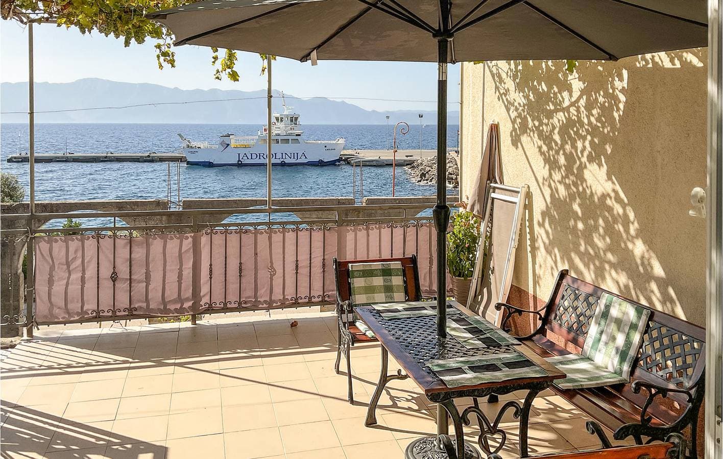 Foto 7 von 31: Gemütliche Ferienwohnung mit Terrasse, WLAN und Parkplatz in der Nähe der Küste von Sucuraj