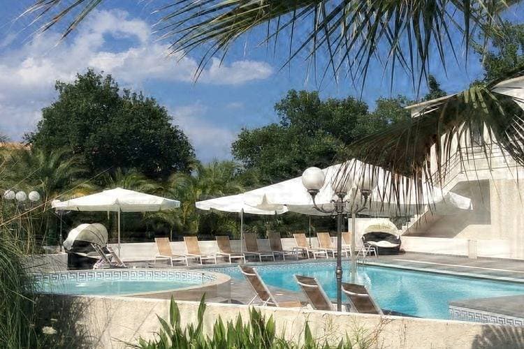 Geräumige Villa in Moriani-Plage mit Swimmingpool 1