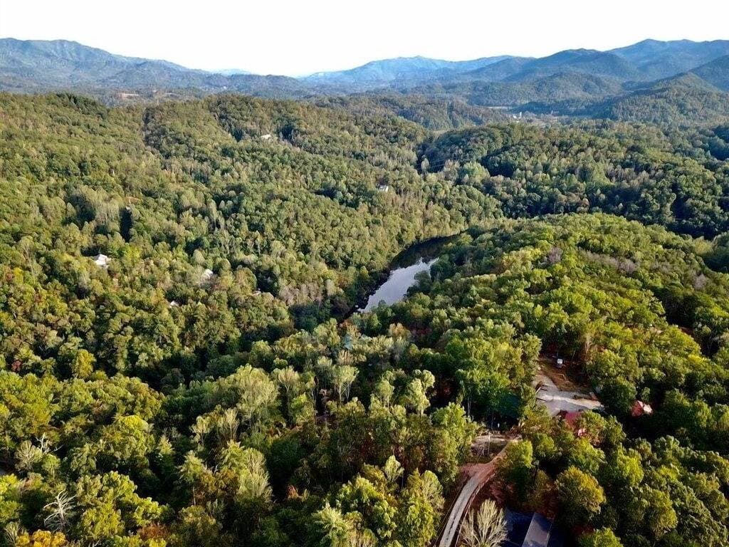 Foto 5 von 31: Rustikaler Komfort in der Nähe von Great Smoky Mtns Ntl Park und Bryson City Attraktionen