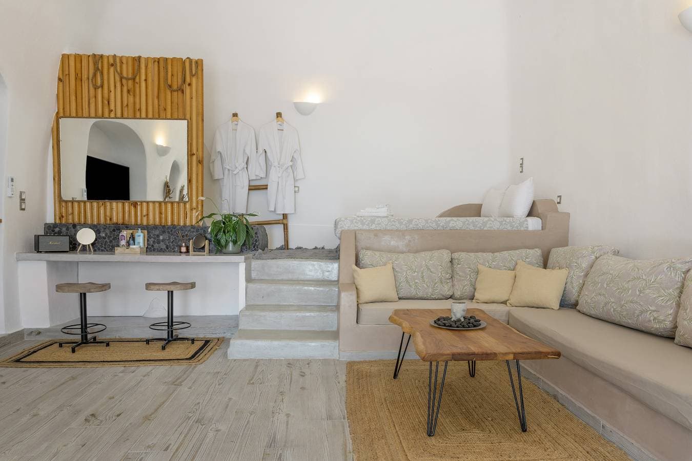 Foto 11 von 34: Ferienwohnung 'Santoneta Luxury Private Caves' mit Meerblick, privatem Pool und Wi-Fi