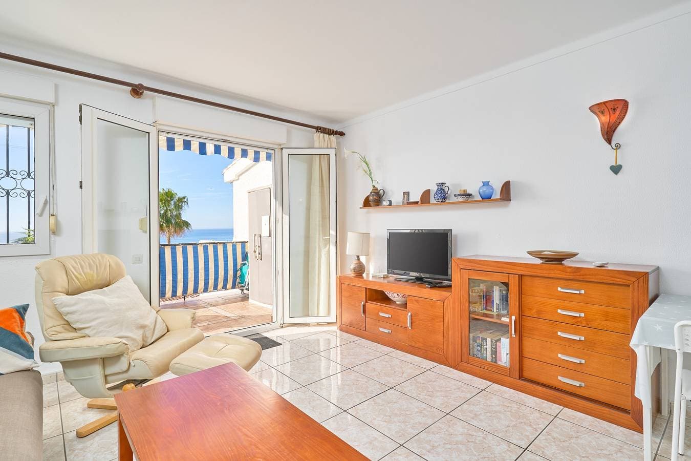 Foto 9 von 33: Ferienwohnung 'Los Robles' mit Meerblick, WLAN und Klimaanlage