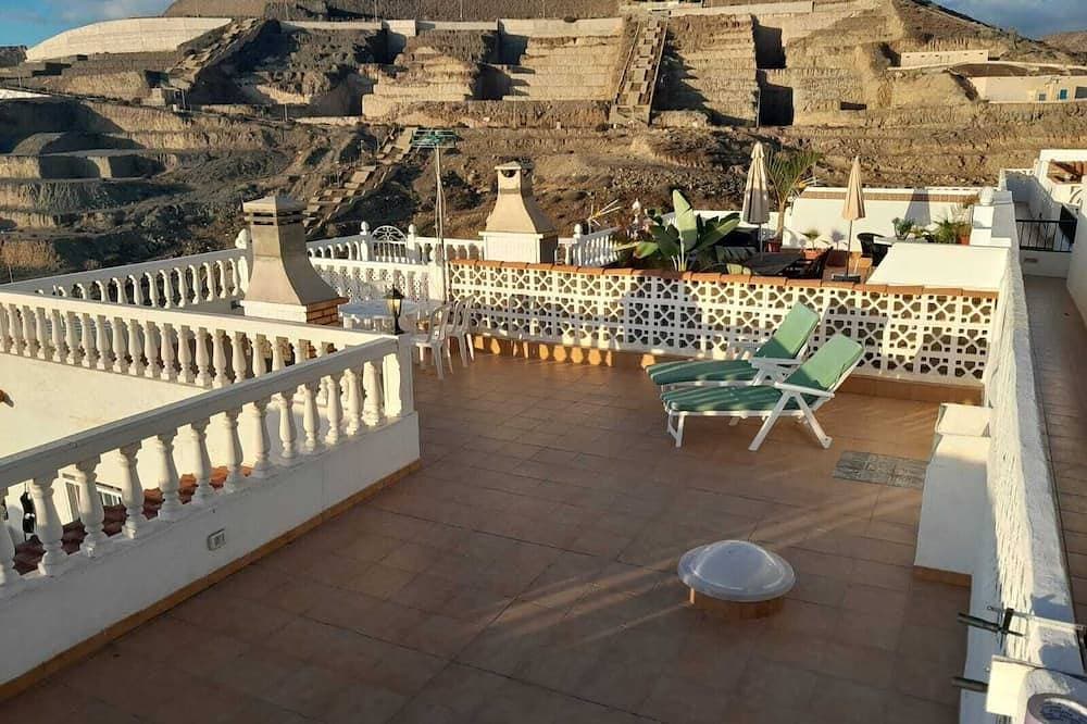 Spectaculair ocean view sunset terrace. Very close to the Anfi del Mar beach 1