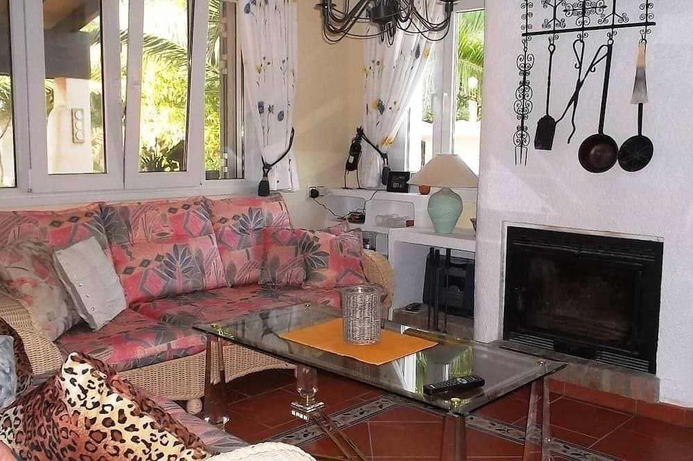 Foto 6 von 23: Ferienhaus mit Pool  am Meer mit 4 Schlafzimmern für 7 Personen  WIFI Frei
